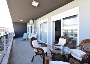 اطلالة بحر - دوبلكس فاخرة 5 غرف وصالة - في محمودلار / الانيا 