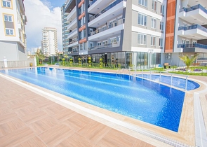 اطلالة بحر - دوبلكس فاخرة 5 غرف وصالة - في محمودلار / الانيا 