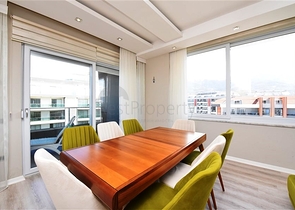 اطلالة بحر - دوبلكس فاخرة 5 غرف وصالة - في محمودلار / الانيا 