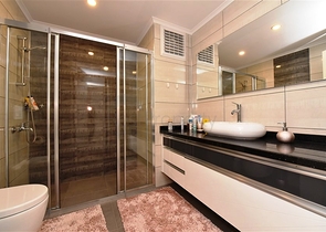 اطلالة بحر - دوبلكس فاخرة 5 غرف وصالة - في محمودلار / الانيا 