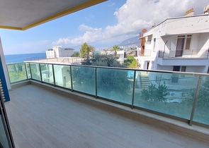 اطلالة بحر - شقة غرفة وصالة  -مجمع سكني حديث - في كارجيجاك / الانيا 