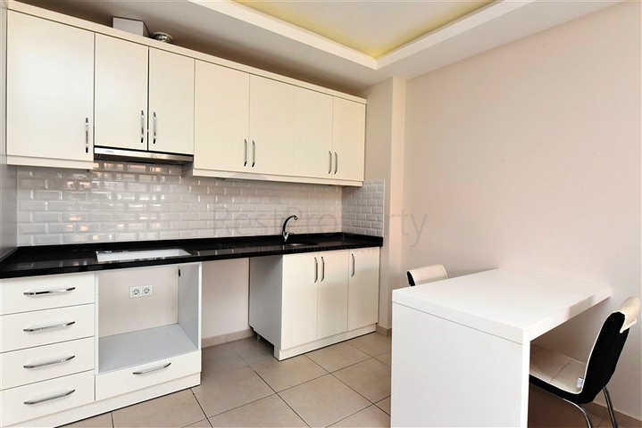 ضمن مجمع انيق - شقة غرفة وصالة مفروشة - في افسلار / الانيا 