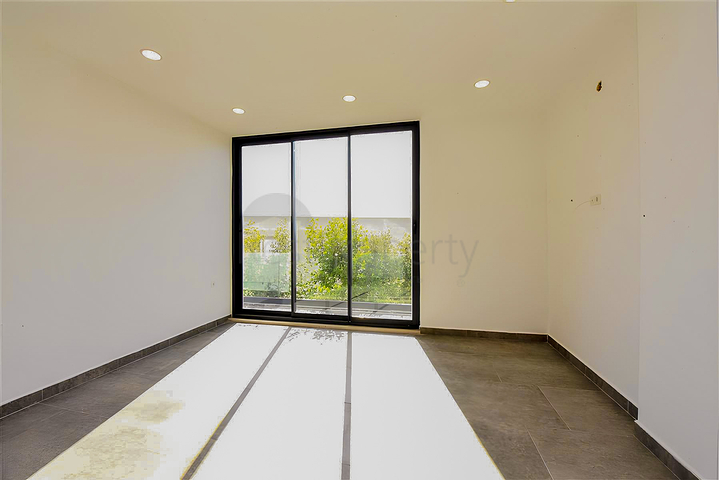 فيلا في وسط ألانيا