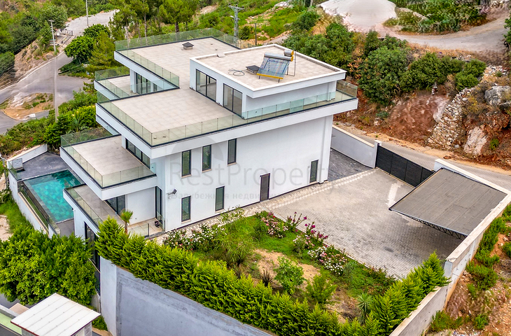 فيلا في وسط ألانيا