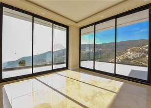 فيلا في وسط ألانيا