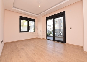 شقة غرفتين وصالة - قريبة من البحر - في مركز الانيا 