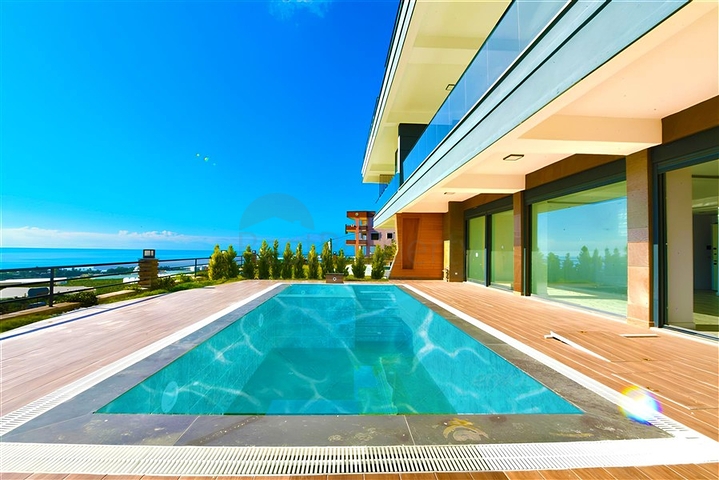 مجمع فيلا فاخرة مطلة على البحر في أفسلار