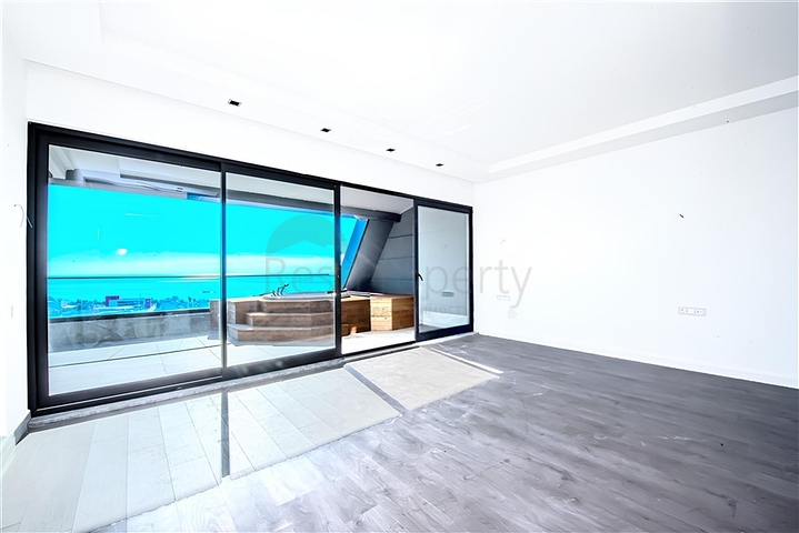 مجمع فيلا فاخرة مطلة على البحر في أفسلار