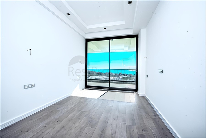 مجمع فيلا فاخرة مطلة على البحر في أفسلار