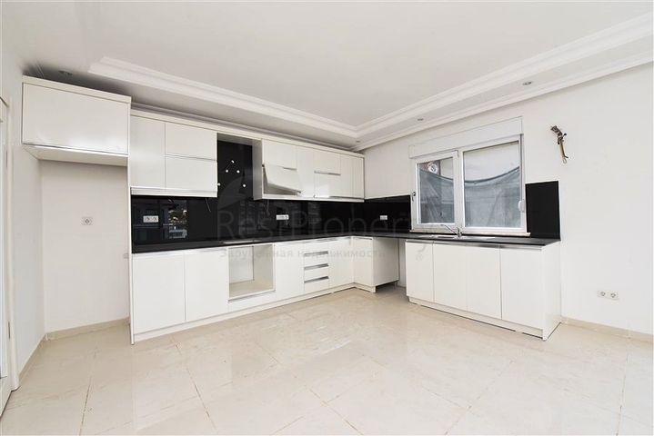 ضمن مجمع على البحر - دوبلكس 4 غرف وصالة - في كاستل / الانيا