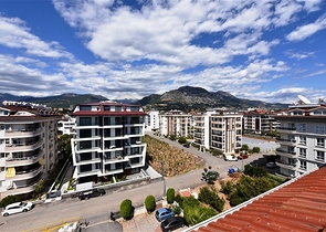 ضمن مجمع على البحر - دوبلكس 4 غرف وصالة - في كاستل / الانيا