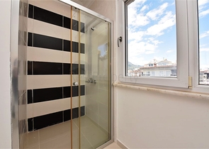 ضمن مجمع على البحر - دوبلكس 4 غرف وصالة - في كاستل / الانيا