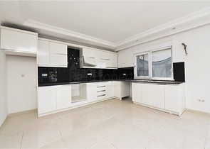 ضمن مجمع على البحر - دوبلكس 4 غرف وصالة - في كاستل / الانيا