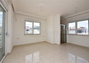 ضمن مجمع على البحر - دوبلكس 4 غرف وصالة - في كاستل / الانيا