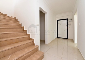 ضمن مجمع على البحر - دوبلكس 4 غرف وصالة - في كاستل / الانيا