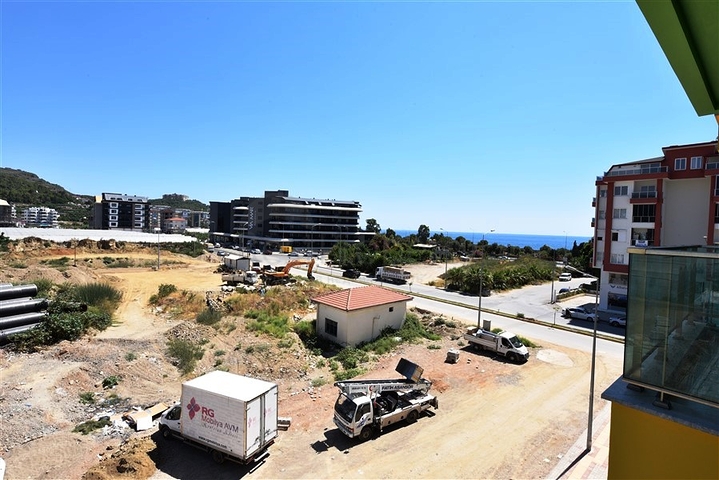 شقة 1 + 1 على بعد 200 متر من الشاطئ في منطقة كارجيجاك 