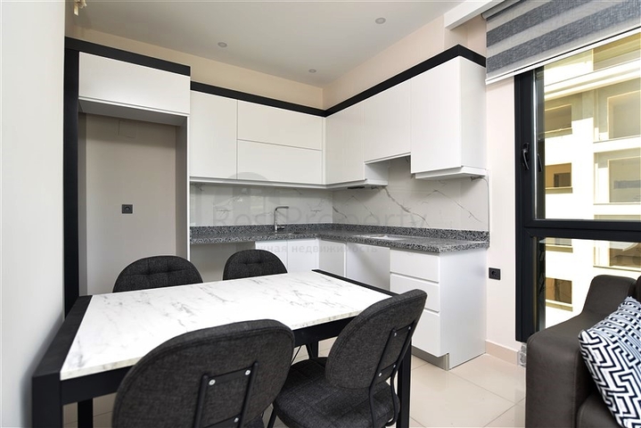 شقة 1 + 1 على بعد 200 متر من الشاطئ في منطقة كارجيجاك 