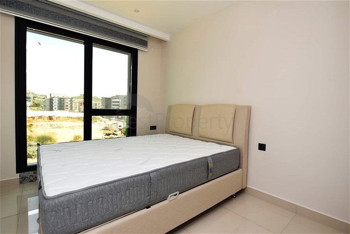 شقة 1 + 1 على بعد 200 متر من الشاطئ في منطقة كارجيجاك 