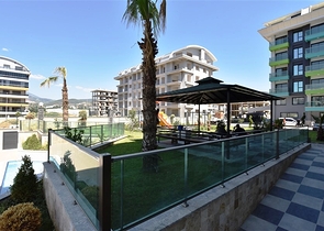 شقة 1 + 1 على بعد 200 متر من الشاطئ في منطقة كارجيجاك 