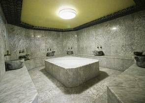 شقة للبيع في محمودلار - غرفتين وصالة -اثاث انيق -في محمودلار / الانيا 