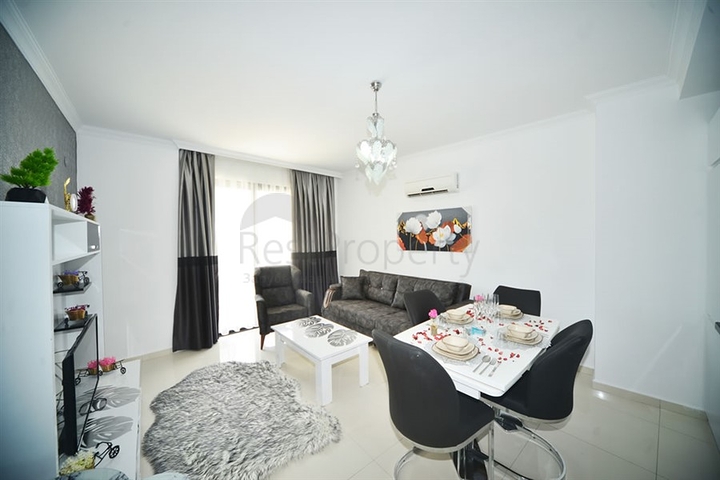 شقق للبيع في كاستل - غرفة وصالة ضمن مجمع يضم كافة الخدمات -كاستل / الانيا 