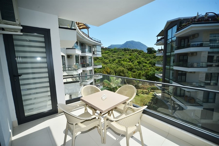 شقق للبيع في كاستل - غرفة وصالة ضمن مجمع يضم كافة الخدمات -كاستل / الانيا 