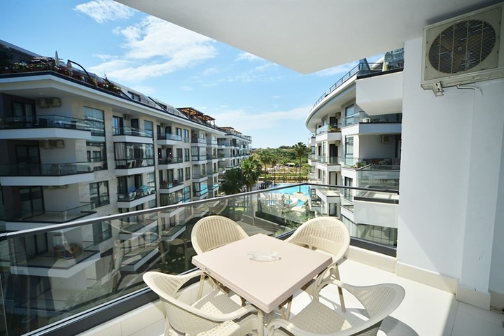 شقق للبيع في كاستل - غرفة وصالة ضمن مجمع يضم كافة الخدمات -كاستل / الانيا 