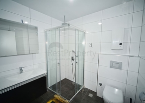 شقق للبيع في كاستل - غرفة وصالة ضمن مجمع يضم كافة الخدمات -كاستل / الانيا 