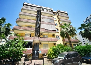 شقة واسعة - غرفتين وصالة مفروشة - في محمودلار / الانيا 