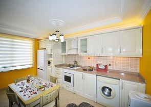 شقة واسعة - غرفتين وصالة مفروشة - في محمودلار / الانيا 