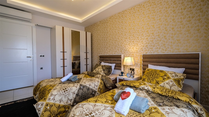 شقة غرفة وصالة -مفروشة -ضمن مجمع يضم كافة الخدمات - مهموتلار /الانيا 