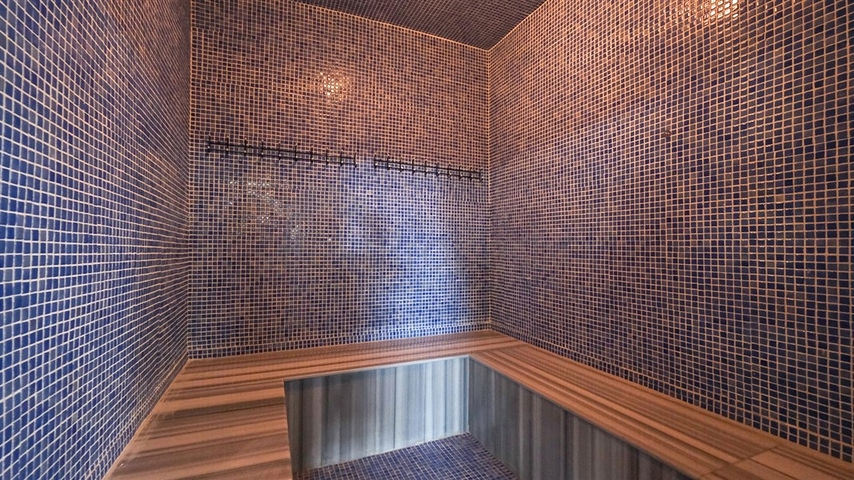 شقة غرفتين وصالة مفروشة - ضمن مجمع سكني -في محمودلار/ الانيا 