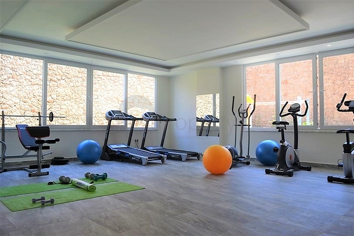 اطلالة بحر - دوبلكس غرفتين وصالة مفروشة - ضمن مجمع انيق - في كاستل / الانيا 