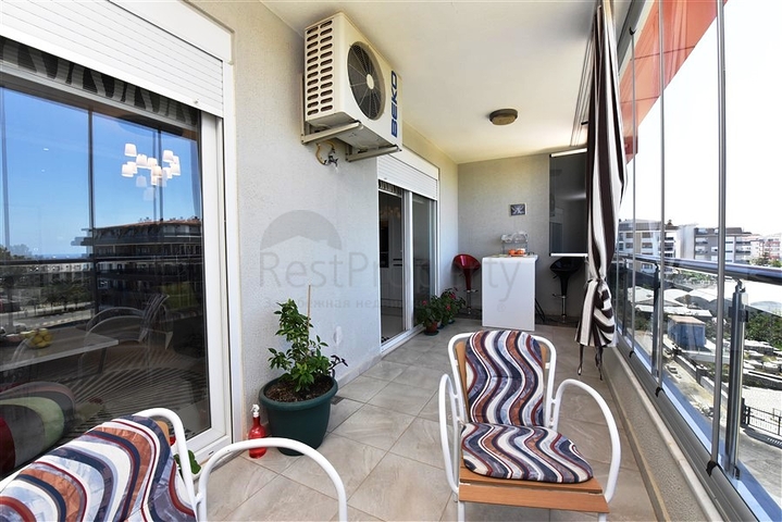 اطلالة بحر - دوبلكس غرفتين وصالة مفروشة - ضمن مجمع انيق - في كاستل / الانيا 