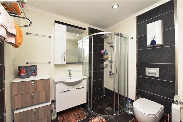 اطلالة بحر - دوبلكس غرفتين وصالة مفروشة - ضمن مجمع انيق - في كاستل / الانيا 