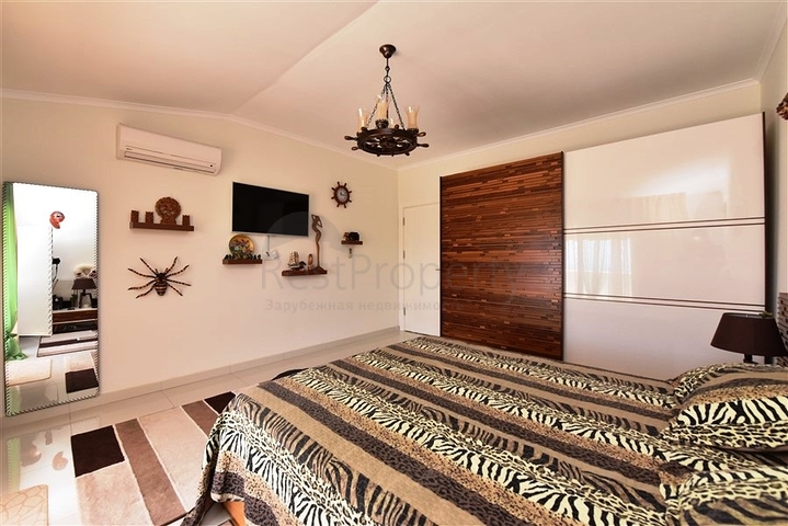 اطلالة بحر - دوبلكس غرفتين وصالة مفروشة - ضمن مجمع انيق - في كاستل / الانيا 