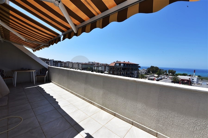 اطلالة بحر - دوبلكس غرفتين وصالة مفروشة - ضمن مجمع انيق - في كاستل / الانيا 