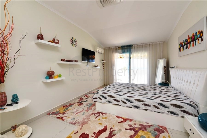 اطلالة بحر - دوبلكس غرفتين وصالة مفروشة - ضمن مجمع انيق - في كاستل / الانيا 