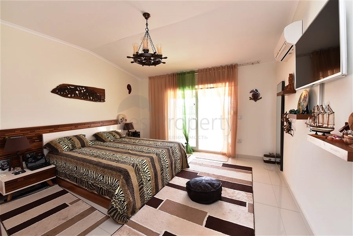 اطلالة بحر - دوبلكس غرفتين وصالة مفروشة - ضمن مجمع انيق - في كاستل / الانيا 