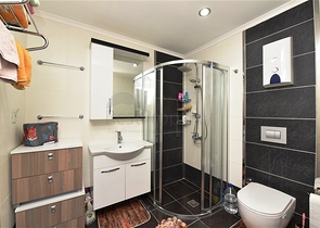 اطلالة بحر - دوبلكس غرفتين وصالة مفروشة - ضمن مجمع انيق - في كاستل / الانيا 