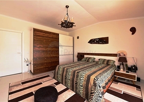 اطلالة بحر - دوبلكس غرفتين وصالة مفروشة - ضمن مجمع انيق - في كاستل / الانيا 