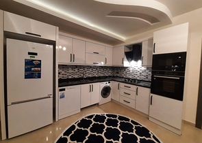 جانب المشفى الحكومي في الانيا - شقة 2 غرفة وصالة ضمن مجمع حديث في اوبا / الانيا 