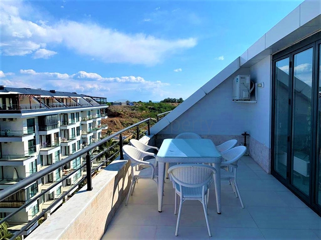 مجمع فاخر -شقة غرفة وصالة -مفروشة -في كاستل / الانيا 