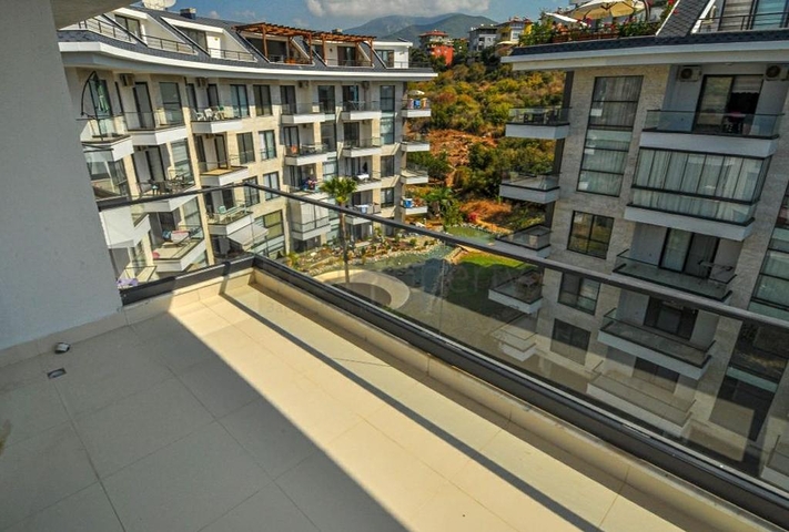 مجمع فاخر -شقة غرفة وصالة -مفروشة -في كاستل / الانيا 