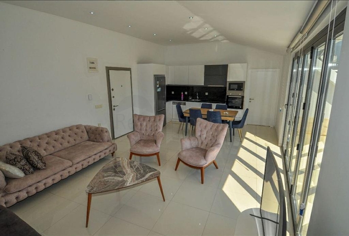 مجمع فاخر -شقة غرفة وصالة -مفروشة -في كاستل / الانيا 