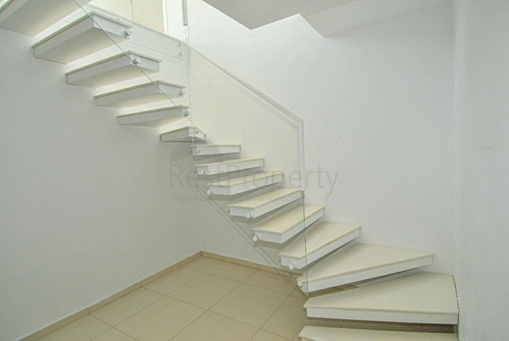 مجمع فاخر -شقة غرفة وصالة -مفروشة -في كاستل / الانيا 