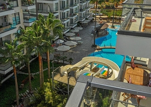 مجمع فاخر -شقة غرفة وصالة -مفروشة -في كاستل / الانيا 