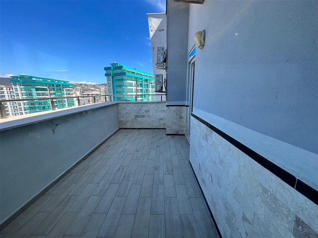 على شارع بارباروس - شقة غرفتين وصالة مفروشة - مجمع حديث - في محمودلار / الانيا 