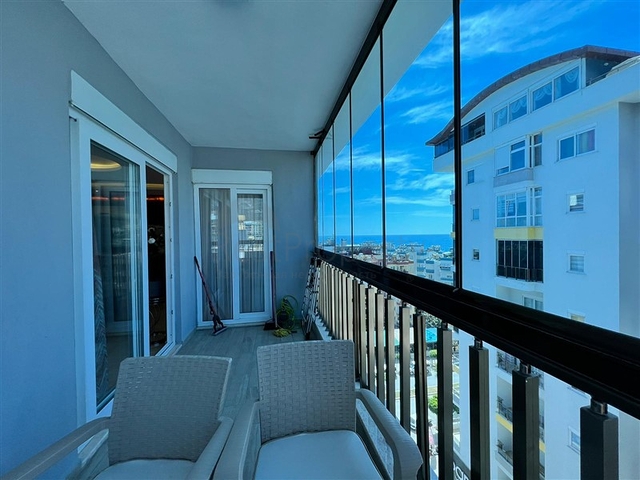 على شارع بارباروس - شقة غرفتين وصالة مفروشة - مجمع حديث - في محمودلار / الانيا 