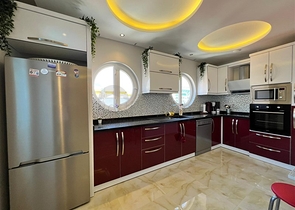 على شارع بارباروس - شقة غرفتين وصالة مفروشة - مجمع حديث - في محمودلار / الانيا 